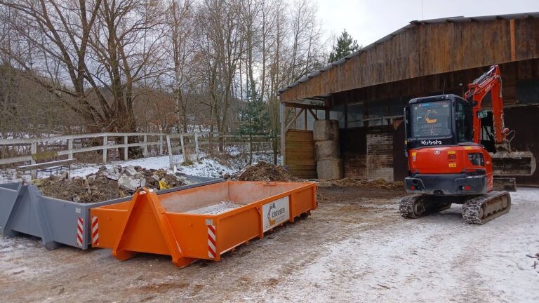 Pronájem kontajnerů, jejich nakládka a odvoz na skládku