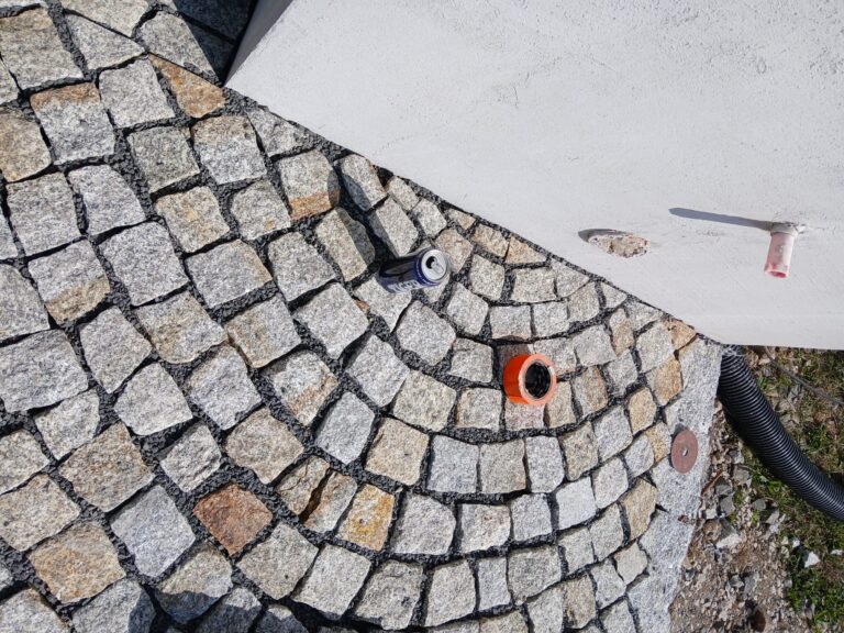 Žulová dlažba / kostky  – příprava terénu, pokládka